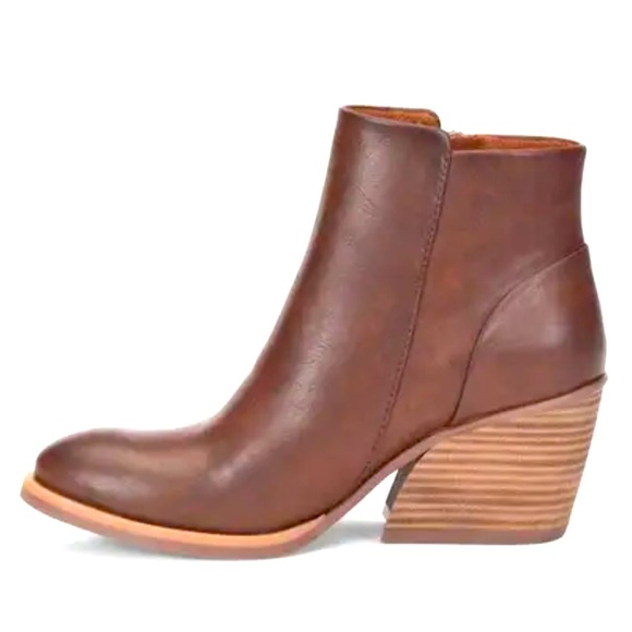 Korks Hattie boot New with box - Picture 1 of 7